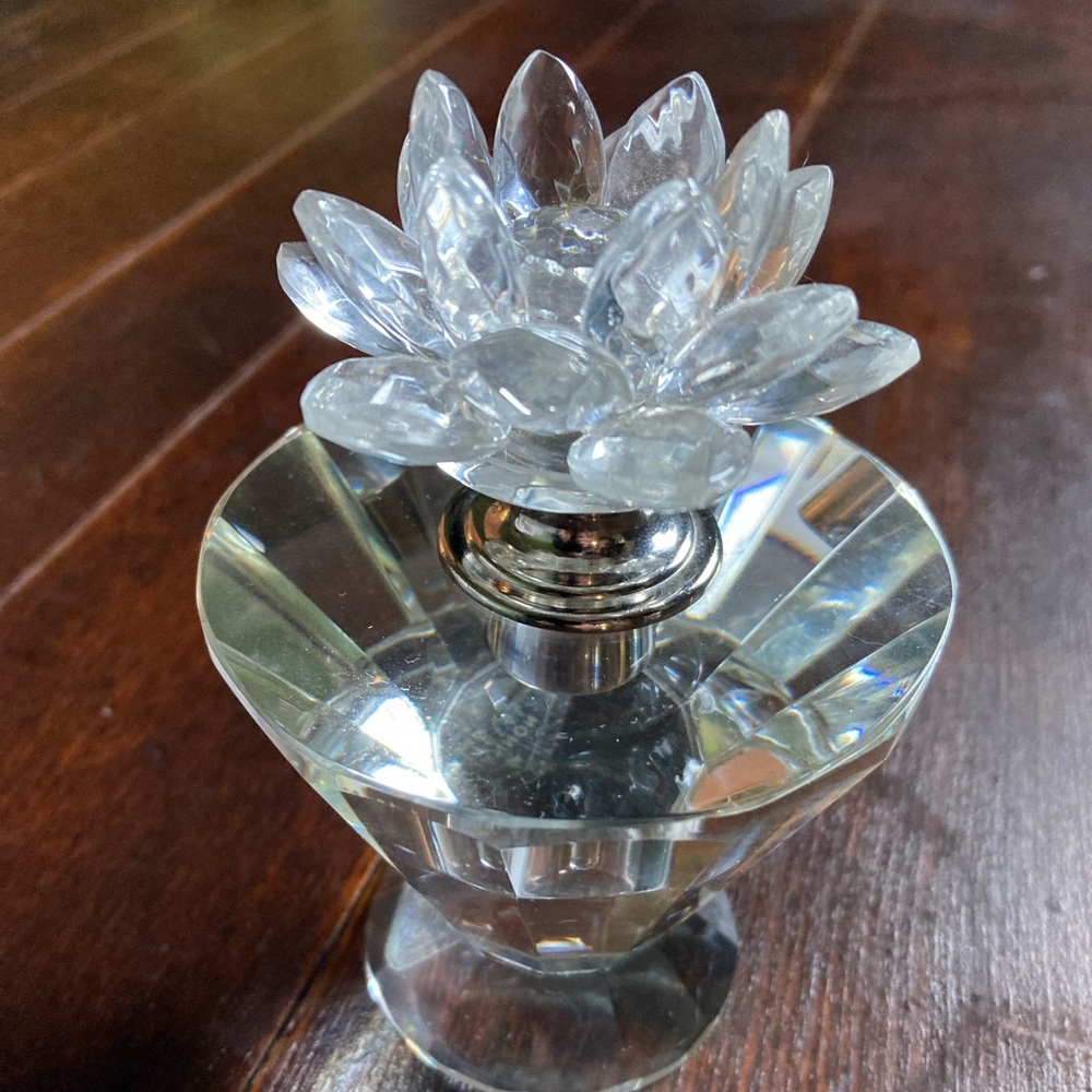 Shannon Crystal vanity Perfume Bottle with Flower Stopper